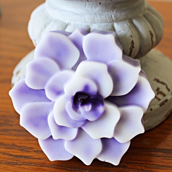 Lavender & Sage Honey + Goats Milk + Vitamin E Bar Soap - 5oz - Picture 4 of 6